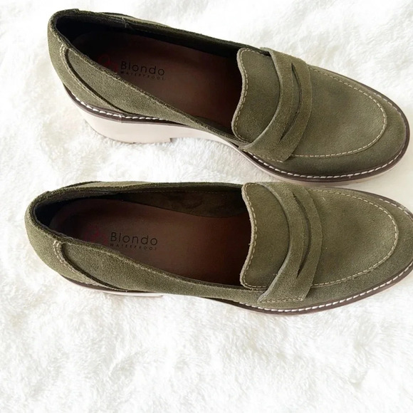 Women's Olive Loafer with Chunky Sole - Picture 5 of 10